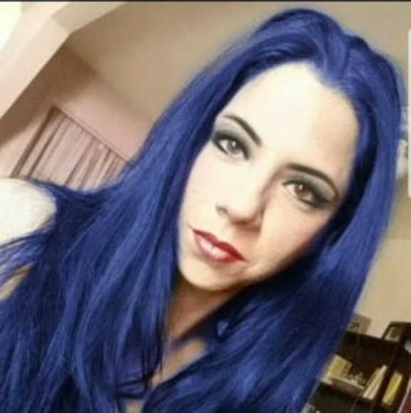 Meet your Posher, Cheryl - Picture 2 of 2